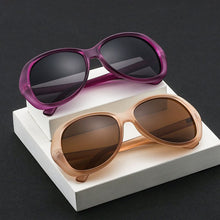 Load image into Gallery viewer, Sunglasses For Woman Eyeglasses Vintage Sun Glasses Spectacles Vintage Oculos Feminino Gradient Sun Glasses Lunette Round Frame