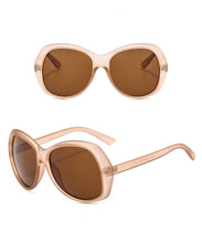 Load image into Gallery viewer, Sunglasses For Woman Eyeglasses Vintage Sun Glasses Spectacles Vintage Oculos Feminino Gradient Sun Glasses Lunette Round Frame