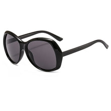 Load image into Gallery viewer, Sunglasses For Woman Eyeglasses Vintage Sun Glasses Spectacles Vintage Oculos Feminino Gradient Sun Glasses Lunette Round Frame