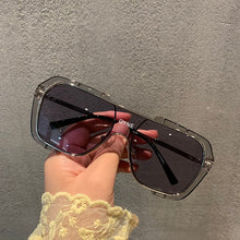Carica l'immagine nel visualizzatore di Gallery, Occhiali da sole da donna 2022 Occhiali da sole classici di marca firmati Occhiali da sole di alta qualità Occhiali da sole alla moda Custodia per occhiali da donna 