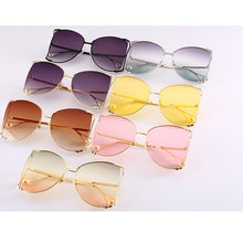 Carica l'immagine nel visualizzatore di Gallery, Sunglasses Women Pearl Decoration 2023 Brand Designer Half Frame Female Oversized Sun Glasses Women Clear Shade Sunglasses