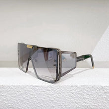 Load image into Gallery viewer, Super large frame yellow One-piece lens men&#39;s sunglasses WONDER BOY women&#39;s metal-wrapped glasses