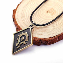 Load image into Gallery viewer, Surou 2018 Game World of Warcraft Men Tribe Alliance Sign Pendant Necklace Handsome