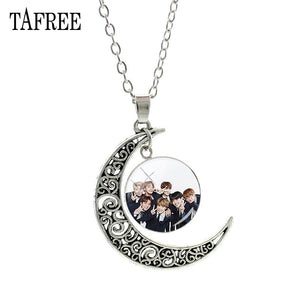 Music Band BTS Moon Pendants Necklaces Souvenir New Creative Men Women Necklace Statement Pendant Badge Jewelry BTS214