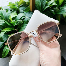 Carica l&#39;immagine nel visualizzatore di Gallery, TR90 boxy high-end sunglasses for women