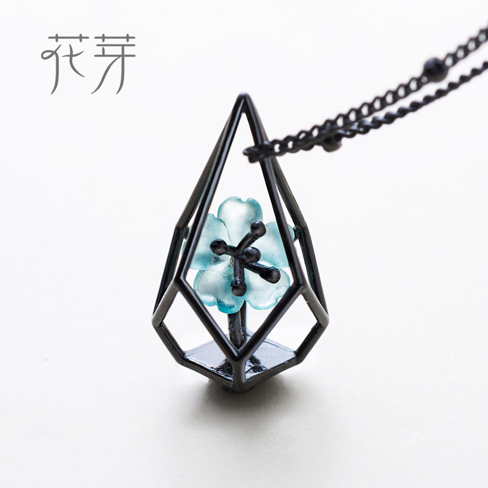 Blue Flower Terrarium Chain Necklace Black s925 silver Blue Crystal Flower Pendant Necklace Elegant Jewelry for Women