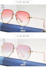 Load image into Gallery viewer, The 2023 bee sunglasses euramerican personality frameless sea toad sunglasses glasses