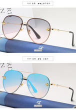 Load image into Gallery viewer, The 2023 bee sunglasses euramerican personality frameless sea toad sunglasses glasses