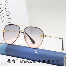 Load image into Gallery viewer, The 2023 bee sunglasses euramerican personality frameless sea toad sunglasses glasses
