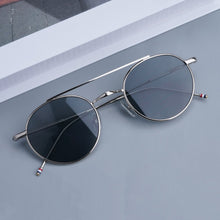 Load image into Gallery viewer, Thom Vintage Alloy Sunglasses Retro Round Metal Eyeglasses Frame for Male and Female Blue lens Anti-uv400 Male Mirror Sunglasses