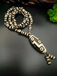 Tibet Bead Necklace Ancient Tibet Dzi Nine Eye Necklace Natural Agate stone Materials Holy Article Amulet