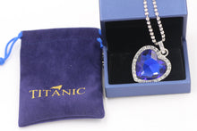 Carica l&#39;immagine nel visualizzatore di Gallery, Titanic Heart of Ocean blue heart love forever pendant Necklace + velvet bag