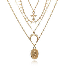 Carica l&#39;immagine nel visualizzatore di Gallery, Multilayer Crystal Rose Pendant Necklace Women Gold Moon Star Horn Crescent Choker Necklaces Jewelry