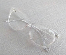 Carica l&#39;immagine nel visualizzatore di Gallery, Transparent Eyeglasses Cat Eye Retro Glasses Frame Luxury Brand Design Glasses Women Eyewear Frames Optical Spectacle Frame