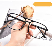 Load image into Gallery viewer, Transparent Retro Double Beam Flat Glasses Myopia Glasses Frame Trend Men And Women Art Glasses Frames Optical Eyewear D138