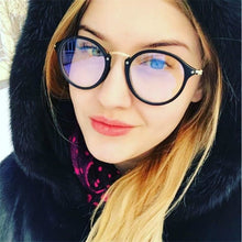 Load image into Gallery viewer, Transparent Retro Women Glasses Frame Fashion Men Eyeglasses Frame  Round Clear Lens Glasses Optical Spectacle Frame