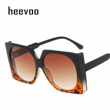 Load image into Gallery viewer, Trend Classic Retro Square Sunglasses Women Oversized Sunglasses Women/Men Retro Sunglasses Lentes De Sol Mujer