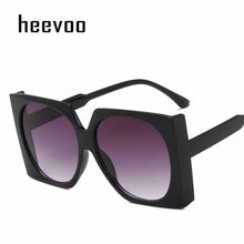 Load image into Gallery viewer, Trend Classic Retro Square Sunglasses Women Oversized Sunglasses Women/Men Retro Sunglasses Lentes De Sol Mujer