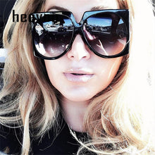 Load image into Gallery viewer, Trend Classic Retro Square Sunglasses Women Oversized Sunglasses Women/Men Retro Sunglasses Lentes De Sol Mujer