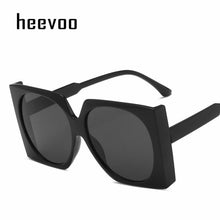 Load image into Gallery viewer, Trend Classic Retro Square Sunglasses Women Oversized Sunglasses Women/Men Retro Sunglasses Lentes De Sol Mujer