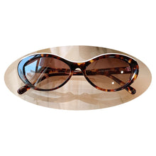 Load image into Gallery viewer, Trending  Products Small Sunglasses 2023 Women's Sunglasses Girl  Cool Glasses Vintage Sunglasses Designer Sunglasses