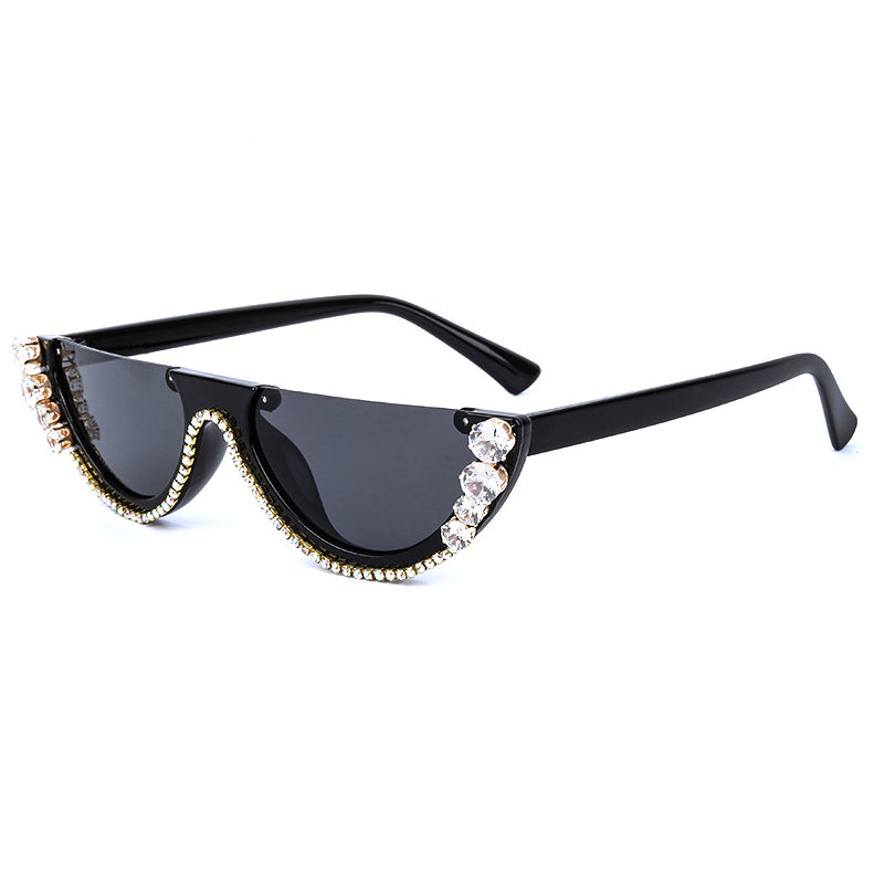 Trendy Diamond Cat Eye Sunglasses Women  Brand Designer Crystal Sexy Cateye Metal Jewel Frame Rhinestone Eyewear Oculos