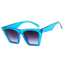 Carica l'immagine nel visualizzatore di Gallery, Trendy Geometric Women‘s Sunglasses Hyperbolic Sapphire Blue Sun Glasses Cat Eye Internet Celebrity Same Eyewear