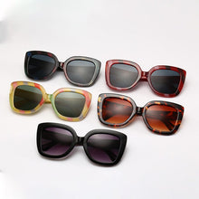 Load image into Gallery viewer, Trendy Glitter Sunglasses Women Men Oversized Square Sun Glasses UV400 Shades Steampunk Goggles Vintage Eyewear Gafas de sol