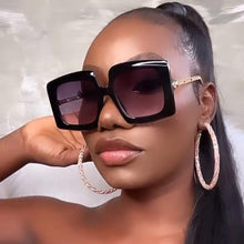 Carica l'immagine nel visualizzatore di Gallery, Trendy Square Sunglasses For Women 2023 Polygon Gradient Female Sun Glasses UV400 Vintage Goggle Oculos Feminino