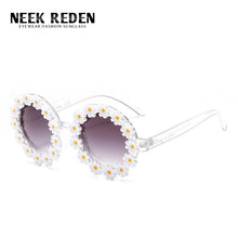 Load image into Gallery viewer, Trendy Sunglasses Women's Round Flower Outdoor Personality Sunnglases Ladies Party Eyewear Visor Korean Style Sunglasess