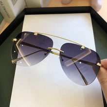 Load image into Gallery viewer, Trendy UV400 Metal Rimless  Mirror   Pilot Driving  Men  Women Gradient  Sunglasses