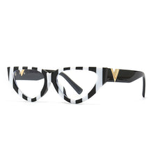 Load image into Gallery viewer, Triangle Computer Glasses Women  Brand Designer Cat Eye Anti Blue Glasses Men Vintage Optical Eyeglasses Eyewear