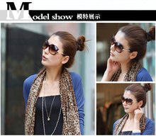 Carica l'immagine nel visualizzatore di Gallery, DANKEYISI Hot Polarized Sunglasses Women Sunglasses UV400 Protection Fashion Sunglasses With Rhinestone Sun Glasses Female 2022