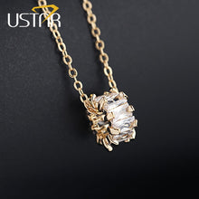 Carica l'immagine nel visualizzatore di Gallery, Collane con ciondolo cilindrico in cristalli per donna Zirconia cubica AAA Catena color oro Collana clavicola Collari Gioielli di moda 