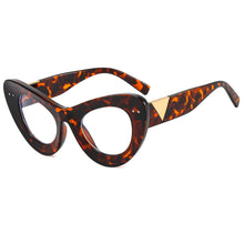 Load image into Gallery viewer, UV400 Summer Ladies Plastic Oversized Sun Glasses Outdoor Shades Chic Sunglasses Women 2023  Brand Cat Eye