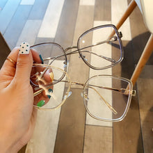 Load image into Gallery viewer, UVLAIK Oversized Transparent Glasses Frame Women Green Orange Clear Glasses Frame Female Alloy Big Square Eyeglasses