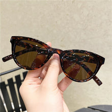 Load image into Gallery viewer, UVLAIK Sexy Small Vintage Cat Eye Sunglasses Women Vintage Red Black Sun Glasses Female Ladies Cateyes Sunglass Retro Glasses