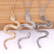 Carica l&#39;immagine nel visualizzatore di Gallery, Snake Necklace For Women New Animal Snake Dangle Pendant Necklace Minimalist Style Trendy Female Birthday Jewelry Bijoux Gift