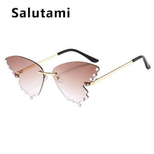 Carica l'immagine nel visualizzatore di Gallery, Occhiali da sole Cat Eye unici senza montatura in cristallo con farfalla per donna Occhiali da sole eleganti in lega con strass femminili 