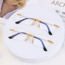 Carica l&#39;immagine nel visualizzatore di Gallery, Occhiali da lettura portatili unisex con montatura in metallo Occhiali da lettura a raggi blu anti-UV Occhiali da vista da lontano con taglio a diamante Occhiali da presbiopia 