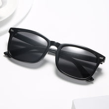 Load image into Gallery viewer, Unisex Polarized Retro Classic Trendy Square Sunglasses for Men Women Driving Sun glasses 100% UV Blocking