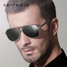 Carica l&#39;immagine nel visualizzatore di Gallery, VEITHDIA Classic Brand Stainless Steel Mens Sunglasses Polarized Green Lens Sun Glasses Eyewear Accessories For Men 3152