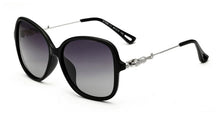 Load image into Gallery viewer, VEITHDIA  Sunglasses Gradient Vintage Retro TR90 Women's Sun Glasses Polarized UV400 Ladies Eyewear For Female 7026