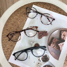 Load image into Gallery viewer, VWKTUUN Round Glasses Frame Clear Lens Eyeglasses Vintage Metal Myopia Glasses Frame Fake Glasses Student Optical Glasses Frames
