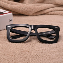 Carica l'immagine nel visualizzatore di Gallery, Vazrobe Retro Montature per occhiali Uomo Donna Vintage Falso Nerd Occhiali Tartaruga nera Occhiali Uomo Donna Occhiali in acetato ottica