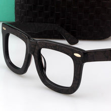 Carica l'immagine nel visualizzatore di Gallery, Vazrobe Retro Montature per occhiali Uomo Donna Vintage Falso Nerd Occhiali Tartaruga nera Occhiali Uomo Donna Occhiali in acetato ottica