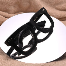 Carica l'immagine nel visualizzatore di Gallery, Vazrobe Retro Montature per occhiali Uomo Donna Vintage Falso Nerd Occhiali Tartaruga nera Occhiali Uomo Donna Occhiali in acetato ottica