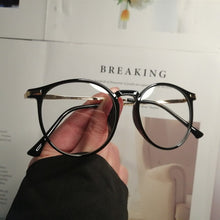 Load image into Gallery viewer, Vintage Art Metal Flat Mirror Eyeglasses Female Small Face Anti-blue Light Plain Polygonal Transparent Glasses Frame