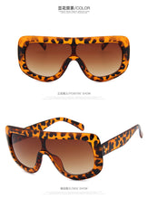Load image into Gallery viewer, Vintage Big Frame  Sunglasses Women Brand Designer Glasses Women  Shades Black Gradient Female Eyeglasses 2023