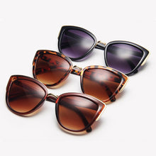 Carica l'immagine nel visualizzatore di Gallery, Occhiali da sole vintage cat eye neri da donna triangolari design cateye occhiali da sole da donna lenti leopardate occhiali a specchio sexy carini 